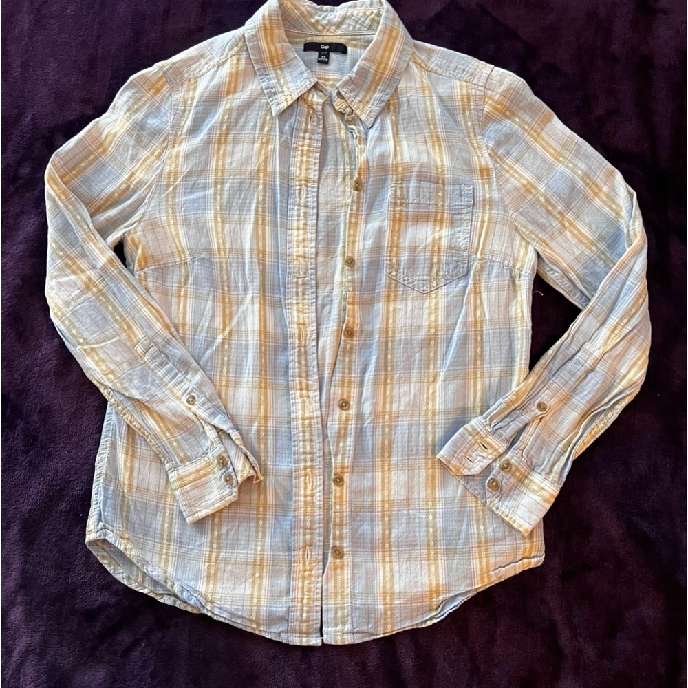 💎 3/$20 💎 Gap Lightweight Button Down